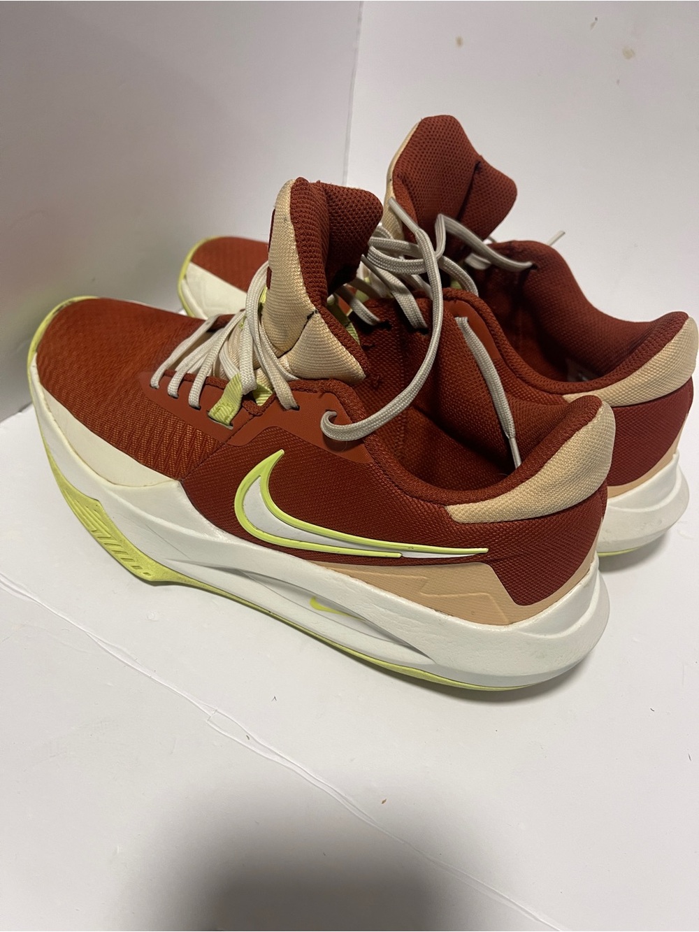 Nike Precision 6 Women's Basketball Shoes Size 8.5 - excellent condition